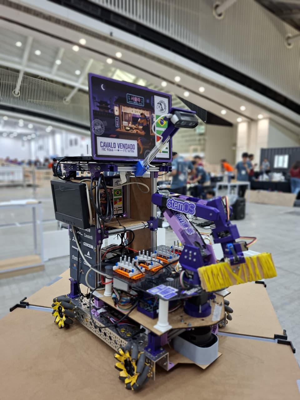 Grupo FF celebra a conquista da equipe Cavalo Vendado na RoboCup 2026